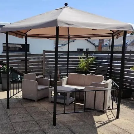 Spacieux Avec Grande Terrasse * קאבורג
